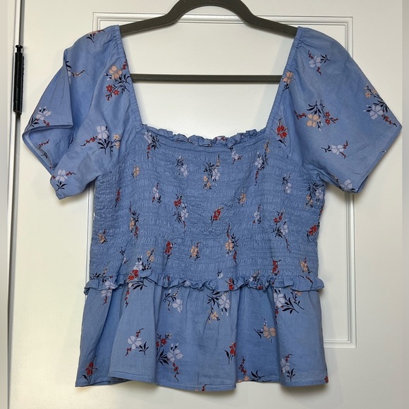 Madewell Flutter Sleeve Top in Aloha Floral (Medium Petite) - Picture 3 of 4